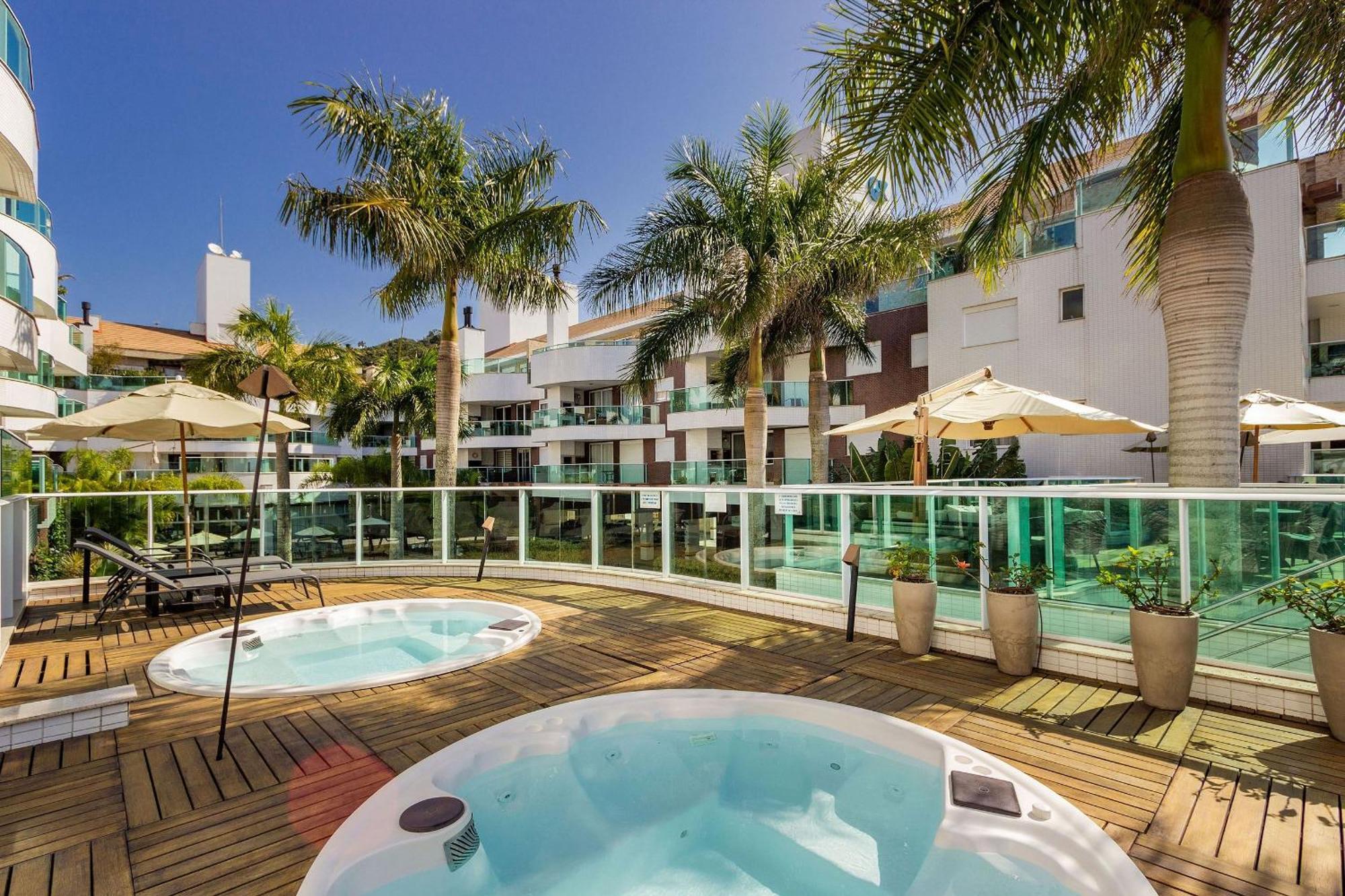 Boulevard 224D - Excelente Apartamento Em Condominio De Luxo No Centro De Bombinhas - Piscina - Jacuzzi - Academia - Portaria 24H. Kültér fotó