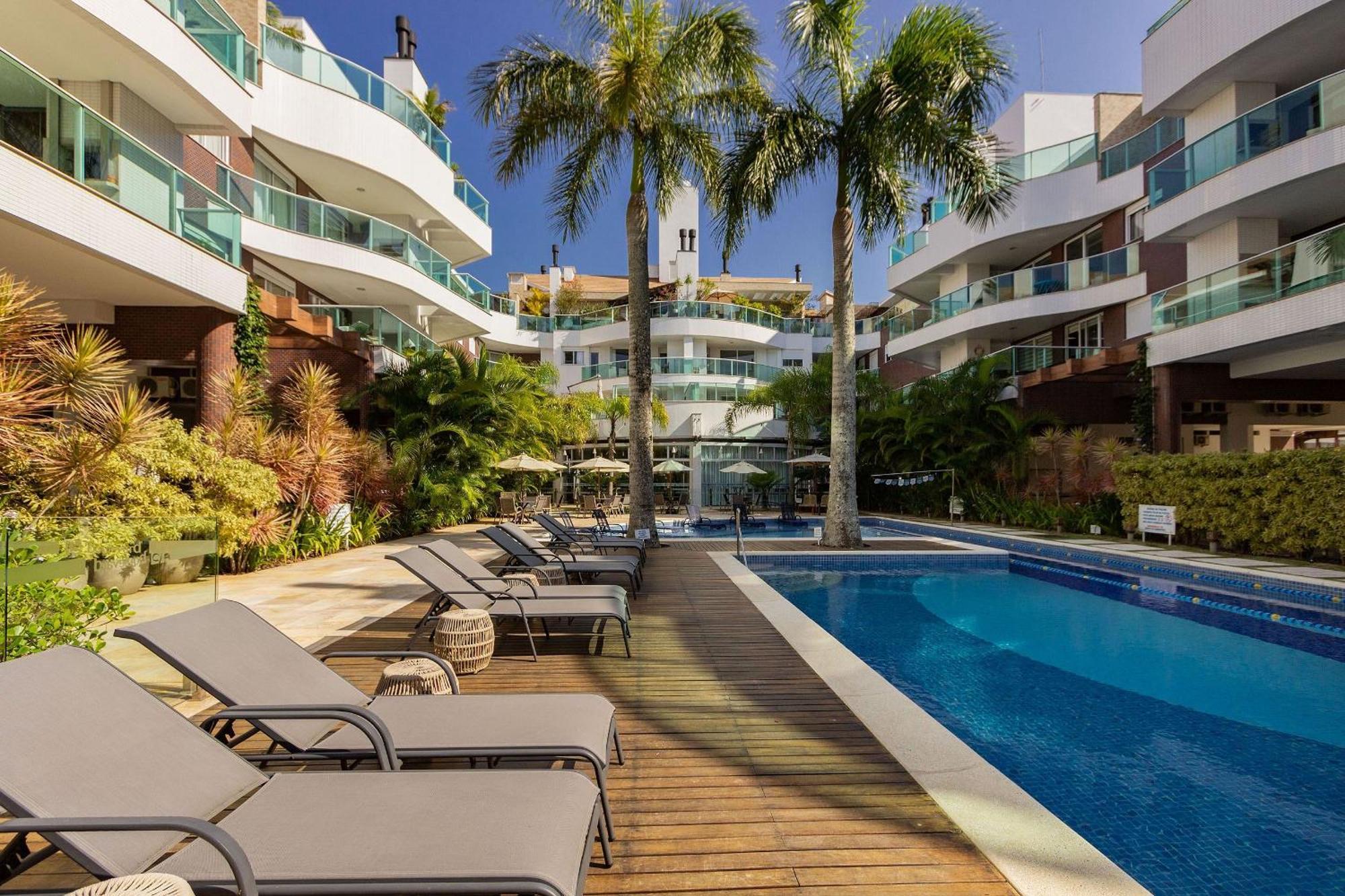 Boulevard 224D - Excelente Apartamento Em Condominio De Luxo No Centro De Bombinhas - Piscina - Jacuzzi - Academia - Portaria 24H. Kültér fotó