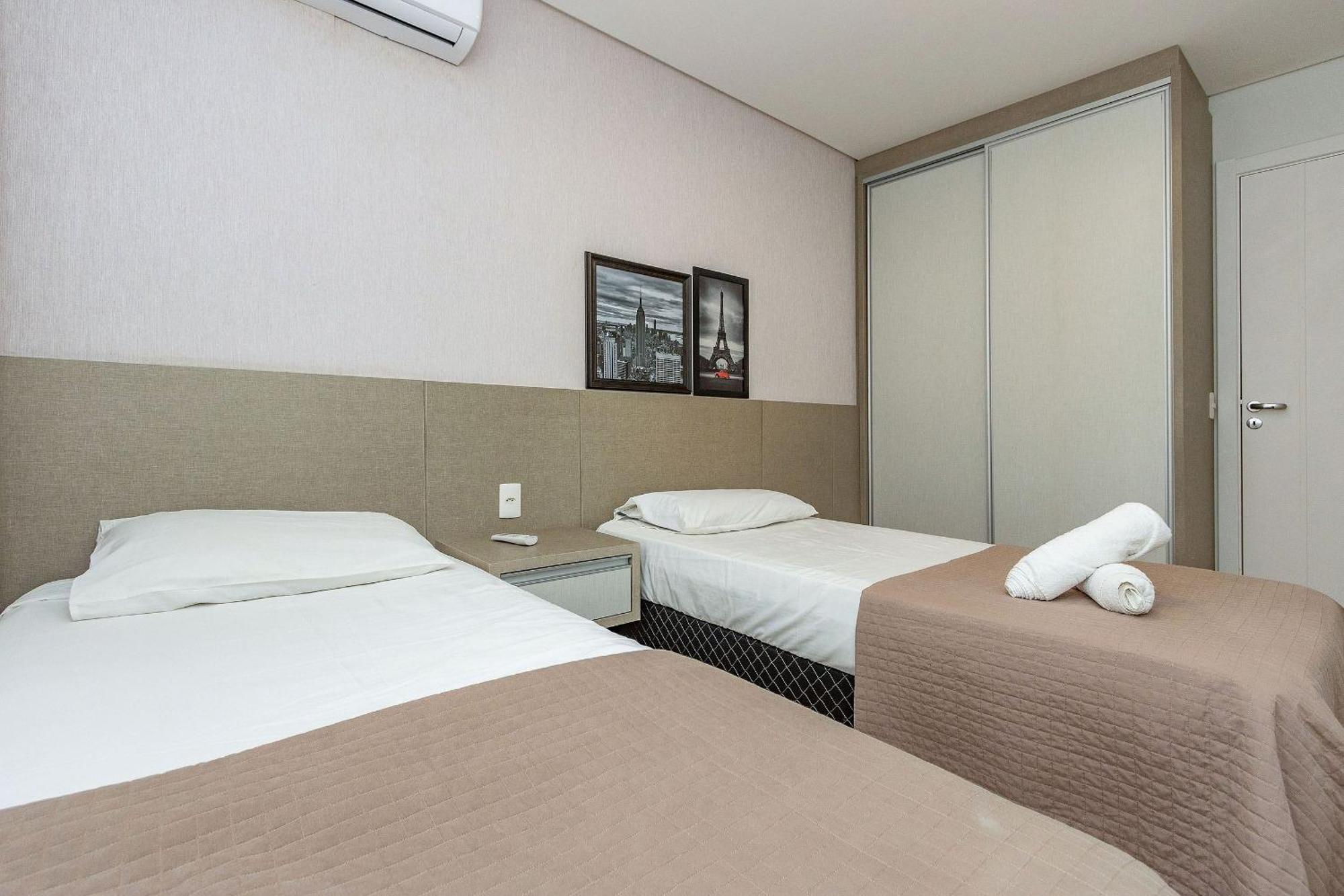 Boulevard 224D - Excelente Apartamento Em Condominio De Luxo No Centro De Bombinhas - Piscina - Jacuzzi - Academia - Portaria 24H. Kültér fotó